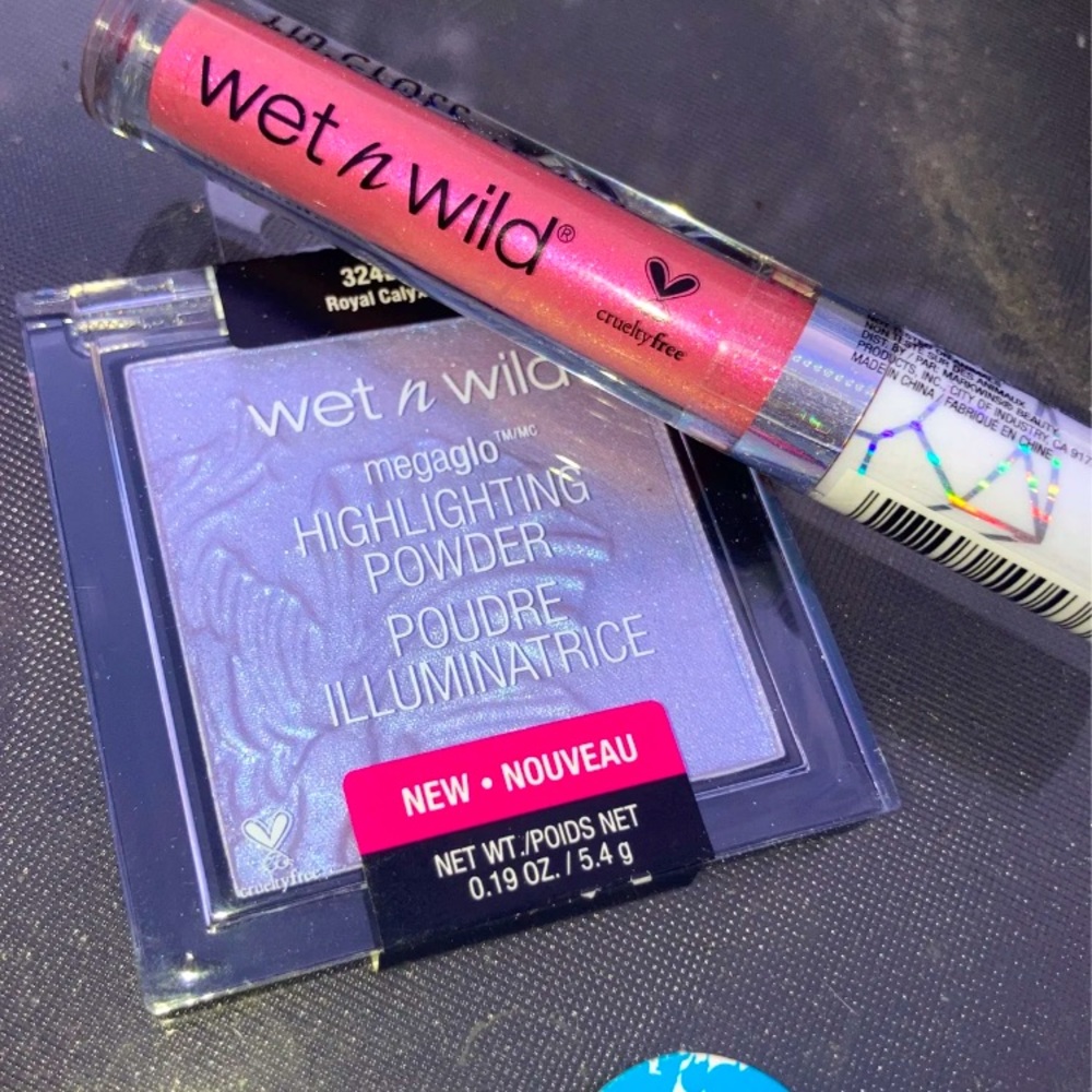 Wet n wild highlighting powder+rose quartz gloss